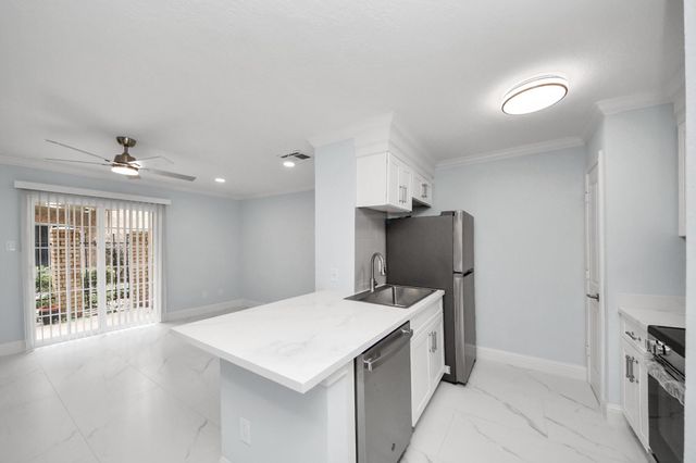 3600 Jeanetta Street 1706, Houston, TX 77063
