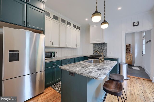 545 W ORANGE ST, Lancaster, PA 17603