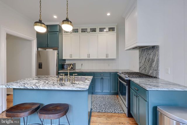 545 W ORANGE ST, Lancaster, PA 17603