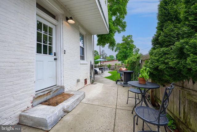 545 W ORANGE ST, Lancaster, PA 17603