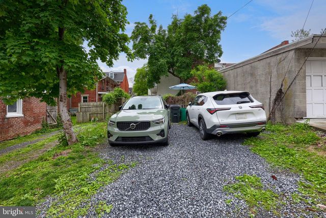 545 W ORANGE ST, Lancaster, PA 17603