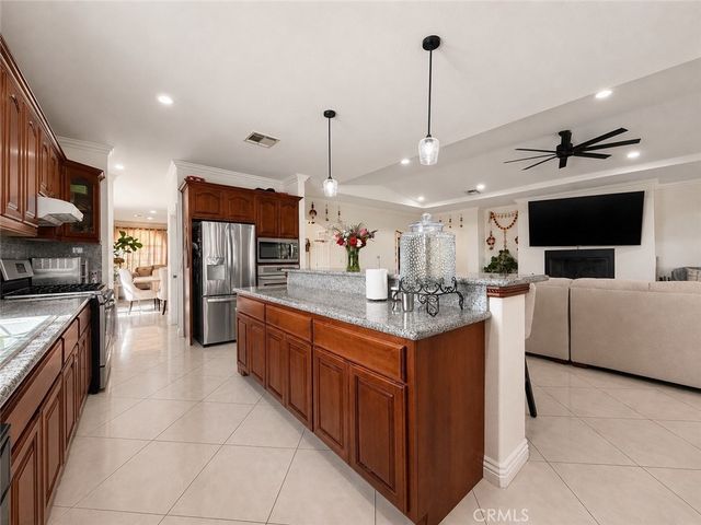 18437 Newman Avenue, Riverside, CA 92508