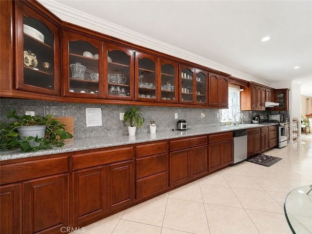 18437 Newman Avenue, Riverside, CA 92508