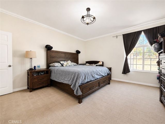 18437 Newman Avenue, Riverside, CA 92508