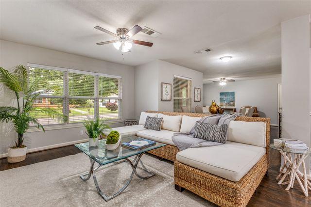 2600 San Marcus Avenue, Dallas, TX 75228