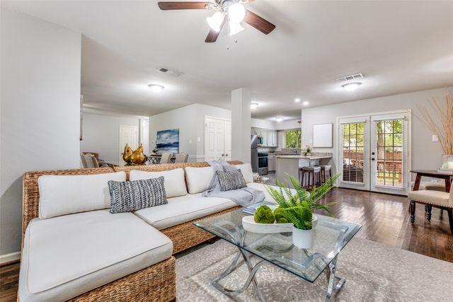 2600 San Marcus Avenue, Dallas, TX 75228