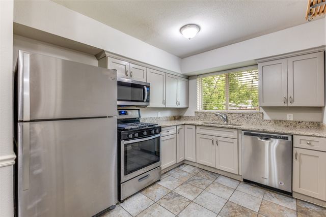 2600 San Marcus Avenue, Dallas, TX 75228