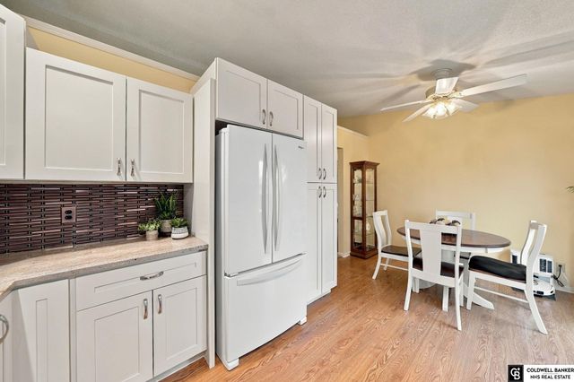 2121 W Sandpiper Lane, Lincoln, NE 68528