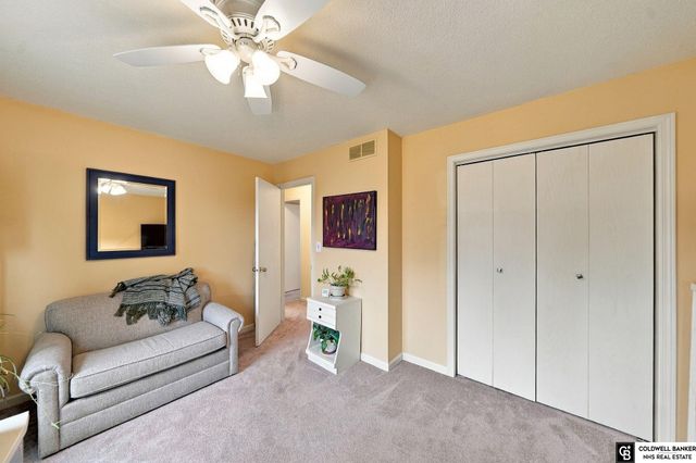 2121 W Sandpiper Lane, Lincoln, NE 68528