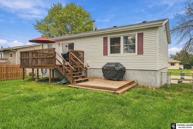 2121 W Sandpiper Lane, Lincoln, NE 68528