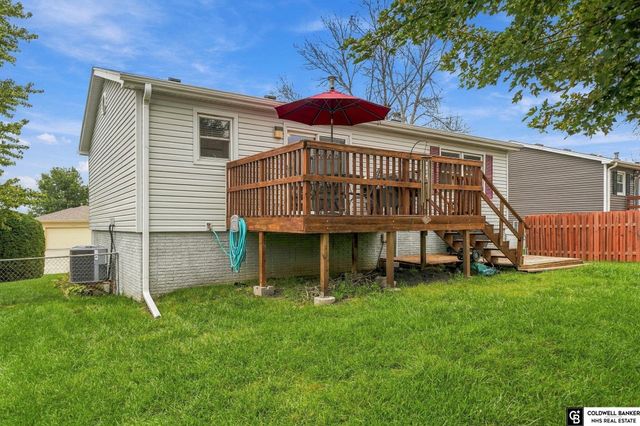 2121 W Sandpiper Lane, Lincoln, NE 68528