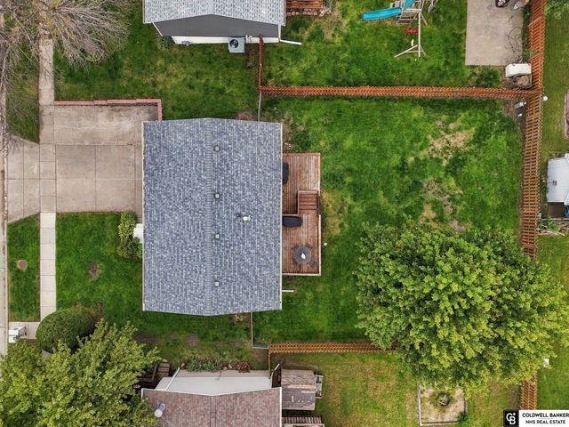2121 W Sandpiper Lane, Lincoln, NE 68528