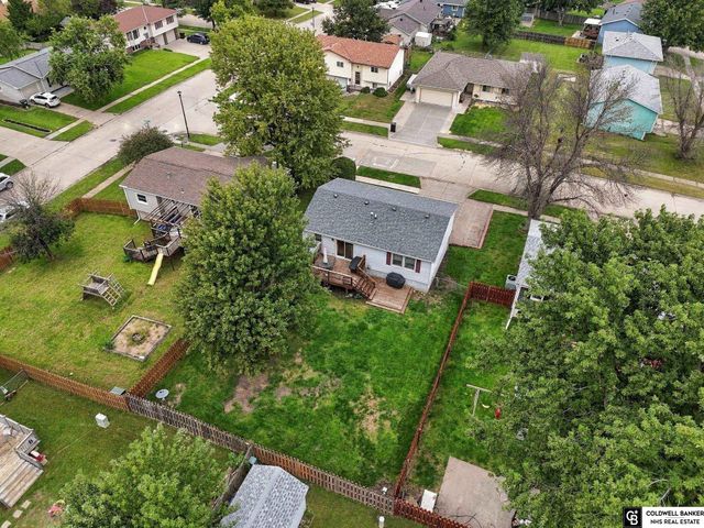 2121 W Sandpiper Lane, Lincoln, NE 68528