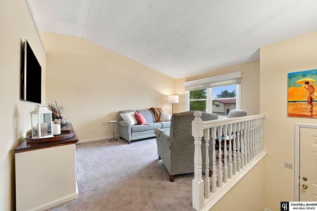 2121 W Sandpiper Lane, Lincoln, NE 68528