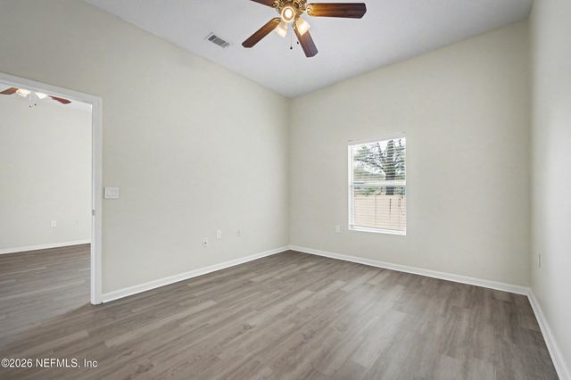 5050 PLAYPEN Drive 8, Jacksonville, FL 32210