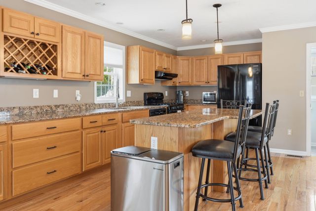 15 Taschereau Boulevard, Nashua, NH 03062