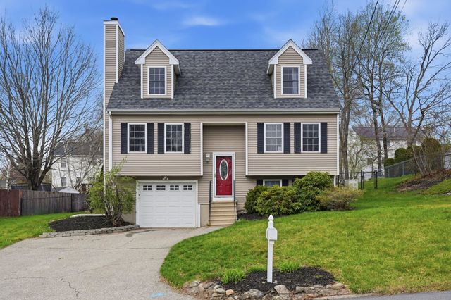 15 Taschereau Boulevard, Nashua, NH 03062