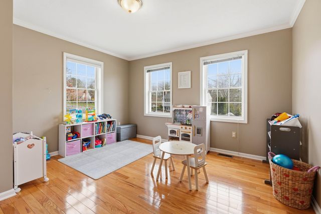 15 Taschereau Boulevard, Nashua, NH 03062
