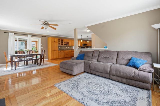 15 Taschereau Boulevard, Nashua, NH 03062