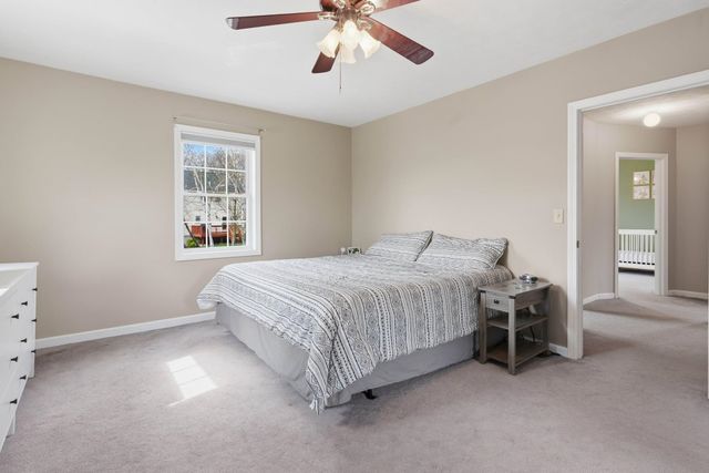 15 Taschereau Boulevard, Nashua, NH 03062