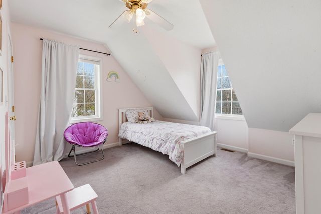 15 Taschereau Boulevard, Nashua, NH 03062