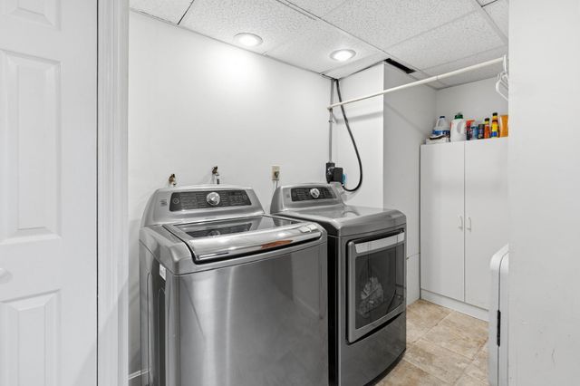 15 Taschereau Boulevard, Nashua, NH 03062