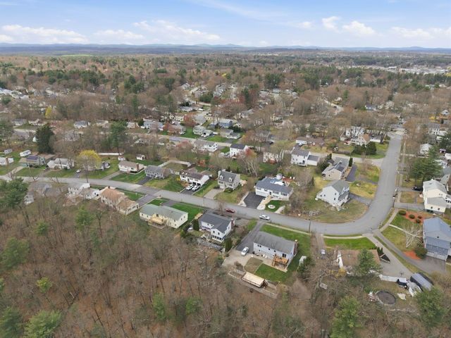 15 Taschereau Boulevard, Nashua, NH 03062