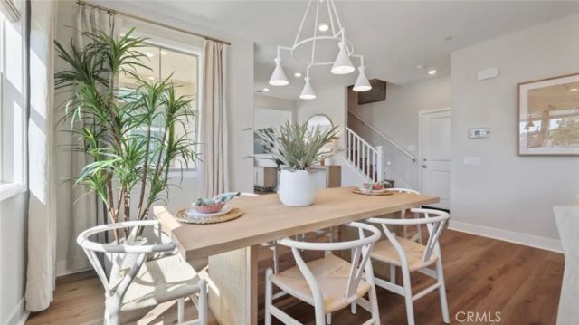 693 Guy Turner Drive, Camarillo, CA 93010