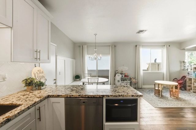 1942 Parker Mountain, Chula Vista, CA 91913