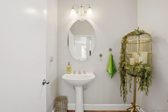 1942 Parker Mountain, Chula Vista, CA 91913