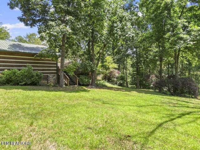 2169 Ranch Rd, Dandridge, TN 37725