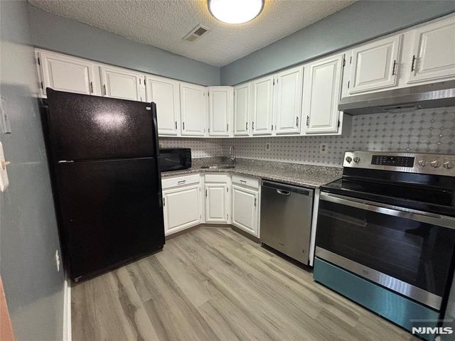 2015 Aspen Drive 2015, Plainsboro, NJ 08536