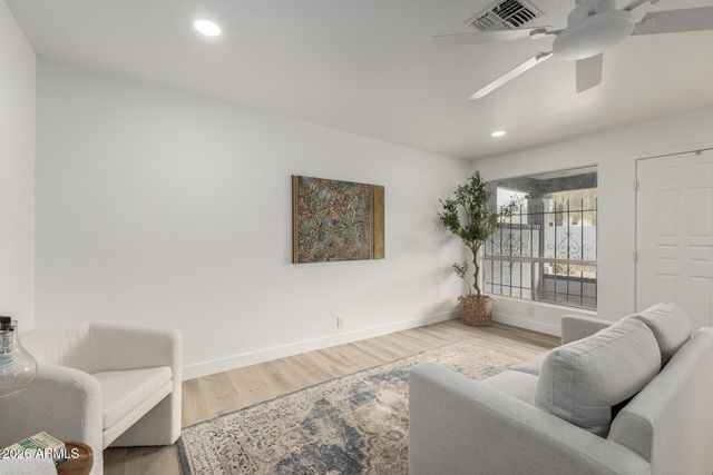 9015 W ELM Street 8, Phoenix, AZ 85037