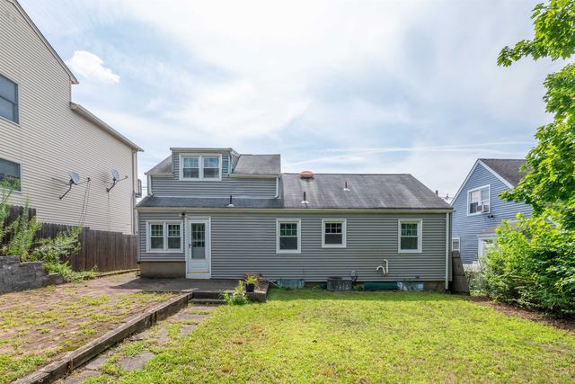 722 7TH ST, Carlstadt, NJ 07072
