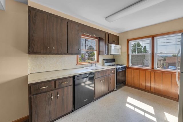 722 7TH ST, Carlstadt, NJ 07072