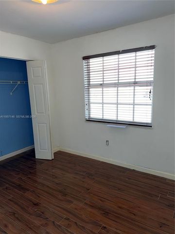 8712 NW 108th Ln 8712, Hialeah Gardens, FL 33018