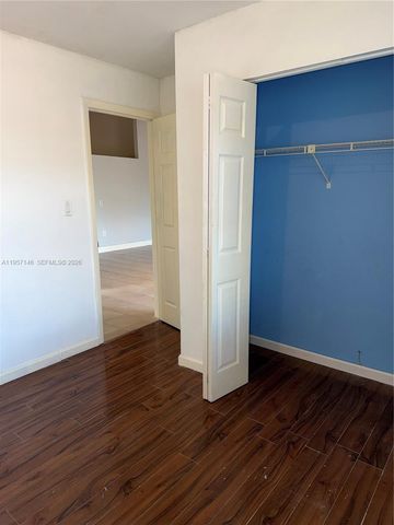 8712 NW 108th Ln 8712, Hialeah Gardens, FL 33018