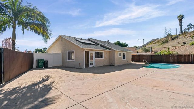 8410 Innsdale Ln, San Diego, CA 92114