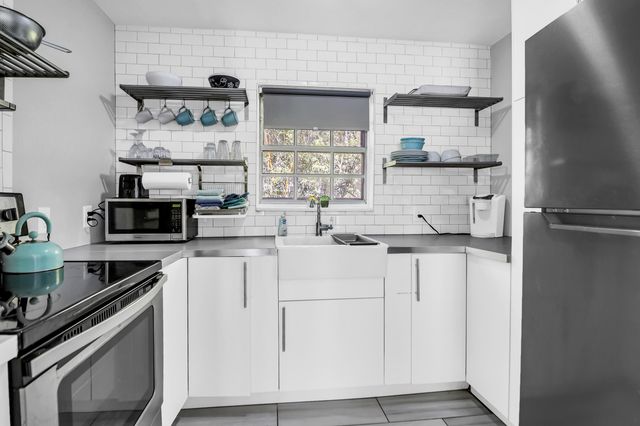 650 Cornell Street D-58, Charleston, SC 29407