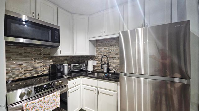 503 Gosgooseneck Dr B2, Cary, NC 27513