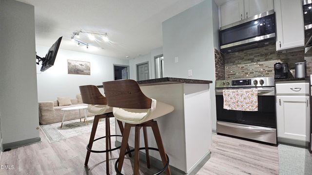 503 Gosgooseneck Dr B2, Cary, NC 27513