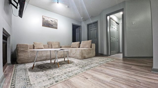 503 Gosgooseneck Dr B2, Cary, NC 27513