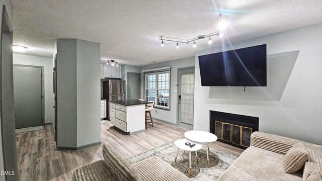 503 Gosgooseneck Dr B2, Cary, NC 27513