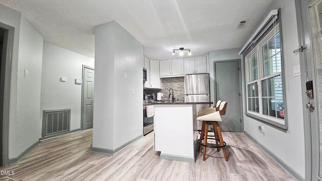 503 Gosgooseneck Dr B2, Cary, NC 27513