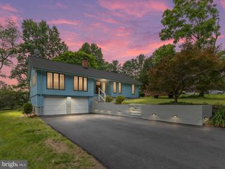 261 W CHESTNUT HILL ROAD, Newark, DE 19713