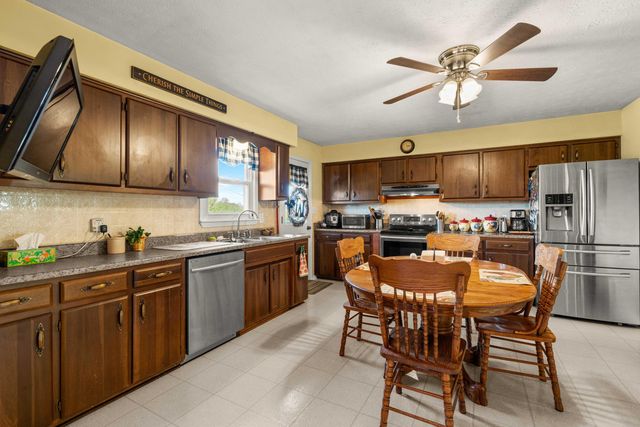 276 Jacksonville Road, Bagdad, KY 40003