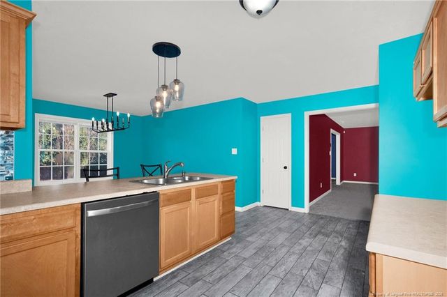 1111 Thistle Gold Drive, Hope Mills, NC 28348