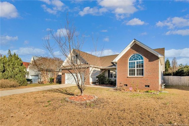 1111 Thistle Gold Drive, Hope Mills, NC 28348