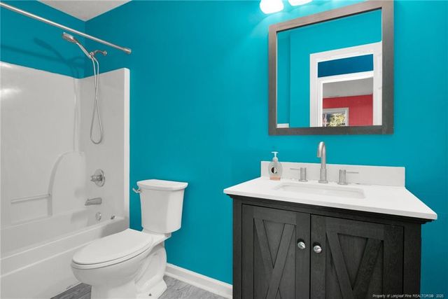 1111 Thistle Gold Drive, Hope Mills, NC 28348