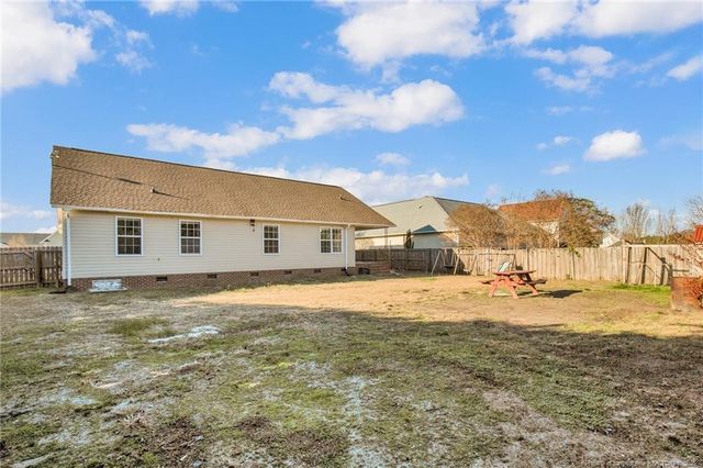 1111 Thistle Gold Drive, Hope Mills, NC 28348